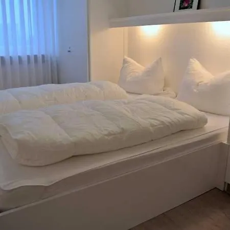 Duenenburg Apt 36