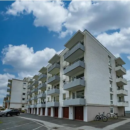 Duenenburg Apt 36